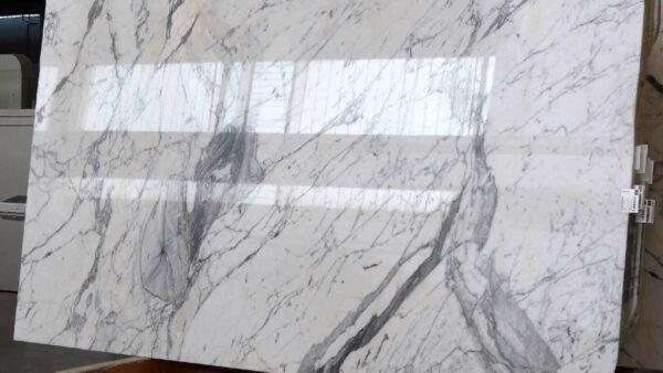 Corchia Leonardo
  Polished 2cm